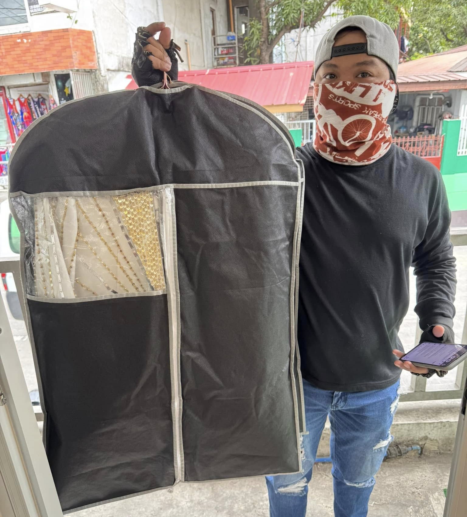 Garment pick-up